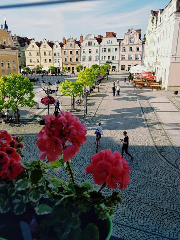 Apartamenty Przy Ratuszu Болеславец Экстерьер фото